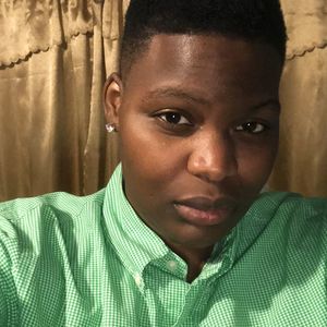 Meet your Posher, Adrianna